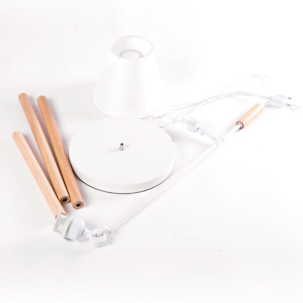 Lámpara de Suelo "Aaron" [SKD-F005-B]