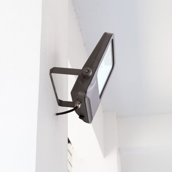 Foco Proyector LED 50W 9000Lm 120º 5000ºK IP65 Driver Moso 100.000H [1916-FL-J-50W-CW]