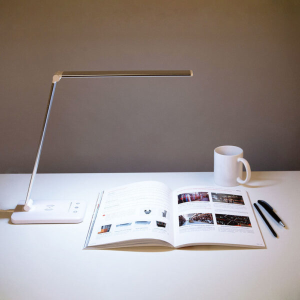 Lámpara de Mesa LED con Cargador Teléfono Inalámbrico 6W 420Lm CCT (Tonalidad Luz Regulable)