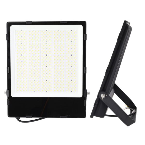 Foco Proyector de LED Exterior IP65 200W 200Lm/W 90º Driver Lifud 5000ºK