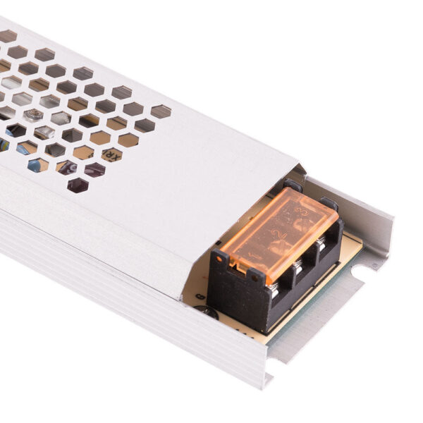 Transformador LED Ultrafina  200W 12VDC_165V-220V/AC IP20  [CP-200-12_220 IP21]