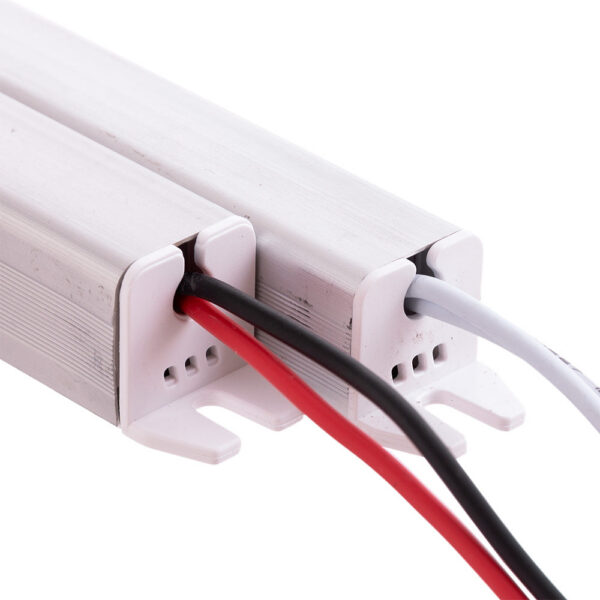 Transformador LED Ultrafina  24W 12VDC_110V-220V/AC IP20  [CP-24-12_220 IP21]