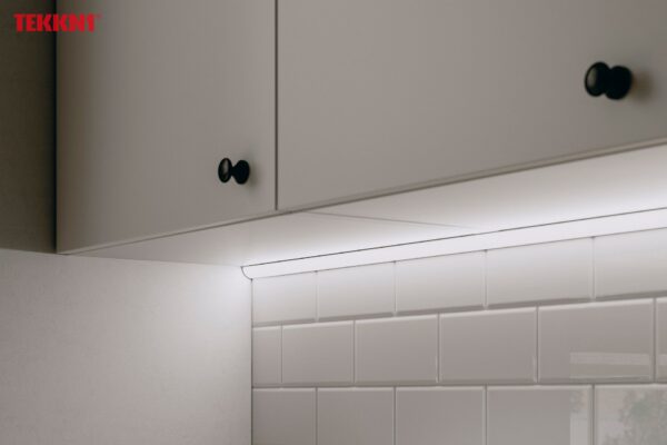 Perfíl Aluminio KIMERA-"ARRE" Anodizado Negro con Difusor Opal , Tapones y Clips Sujección 2,02M