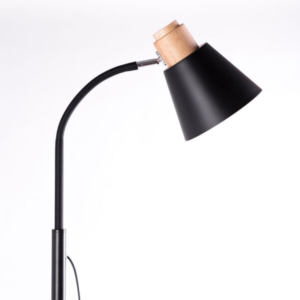 Lámpara de Suelo "Victor" [SKD-F016-B]