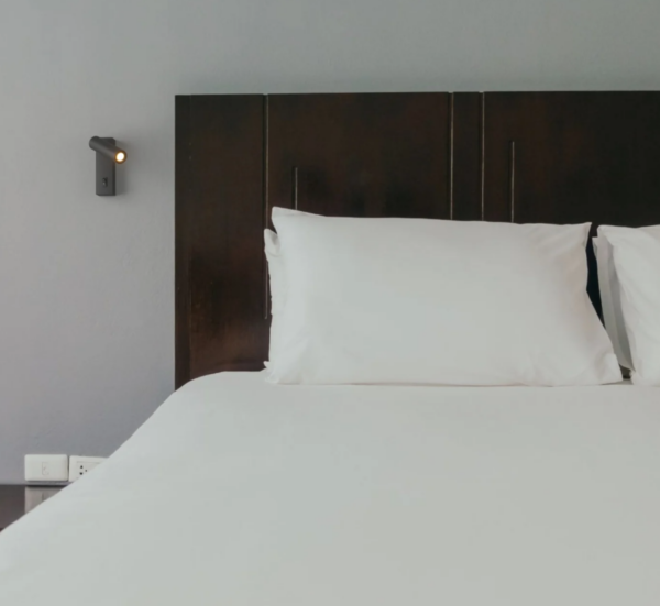 Aplique de pared para lectura 3W Orientable "Halo" Chip CREE